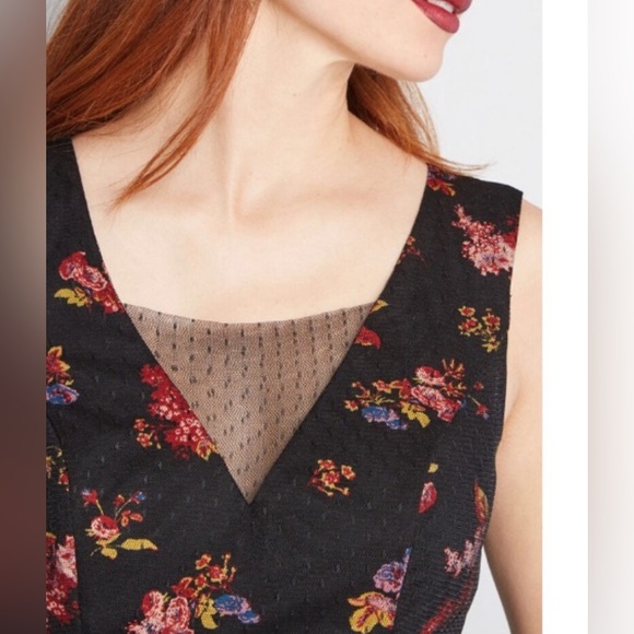 Modcloth Delightful Sight A-Line Swiss Dot Lace Overlay Black Floral Dress.. - Picture 3 of 3